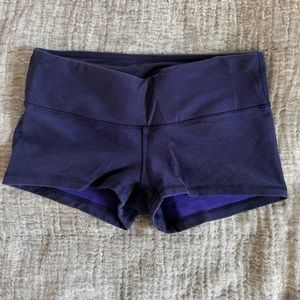 Wunder under short